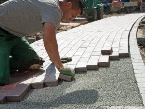 Wysiewka kruszywo hutnicze piasek kostka brukowa granitowa betonowa