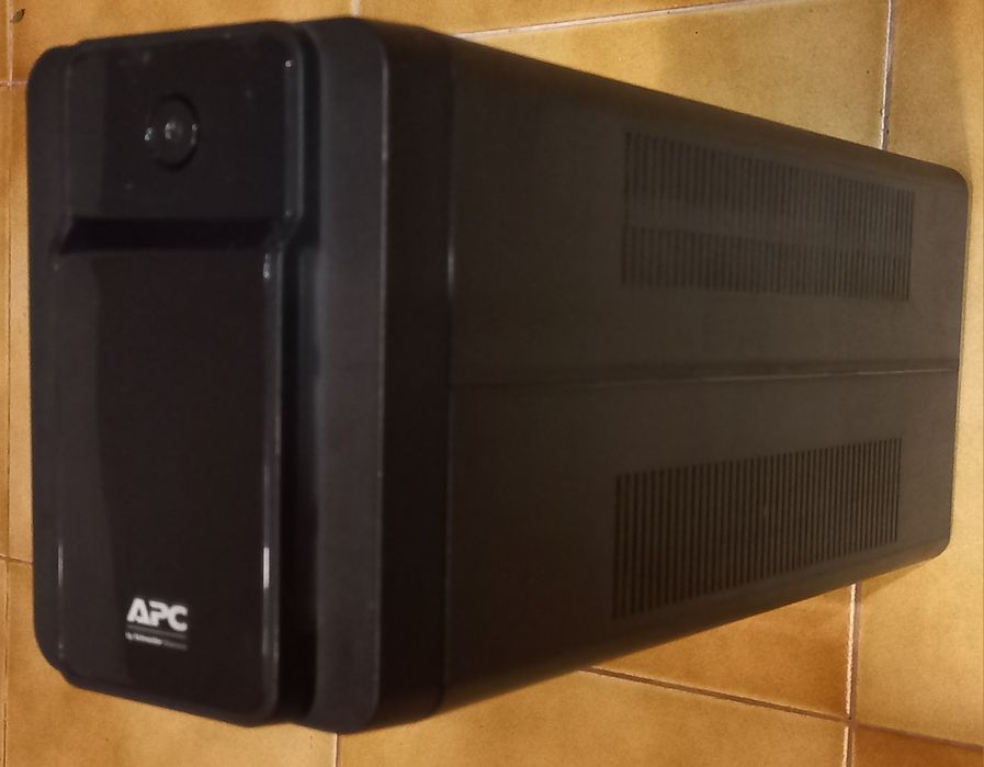 UPS APC avariado