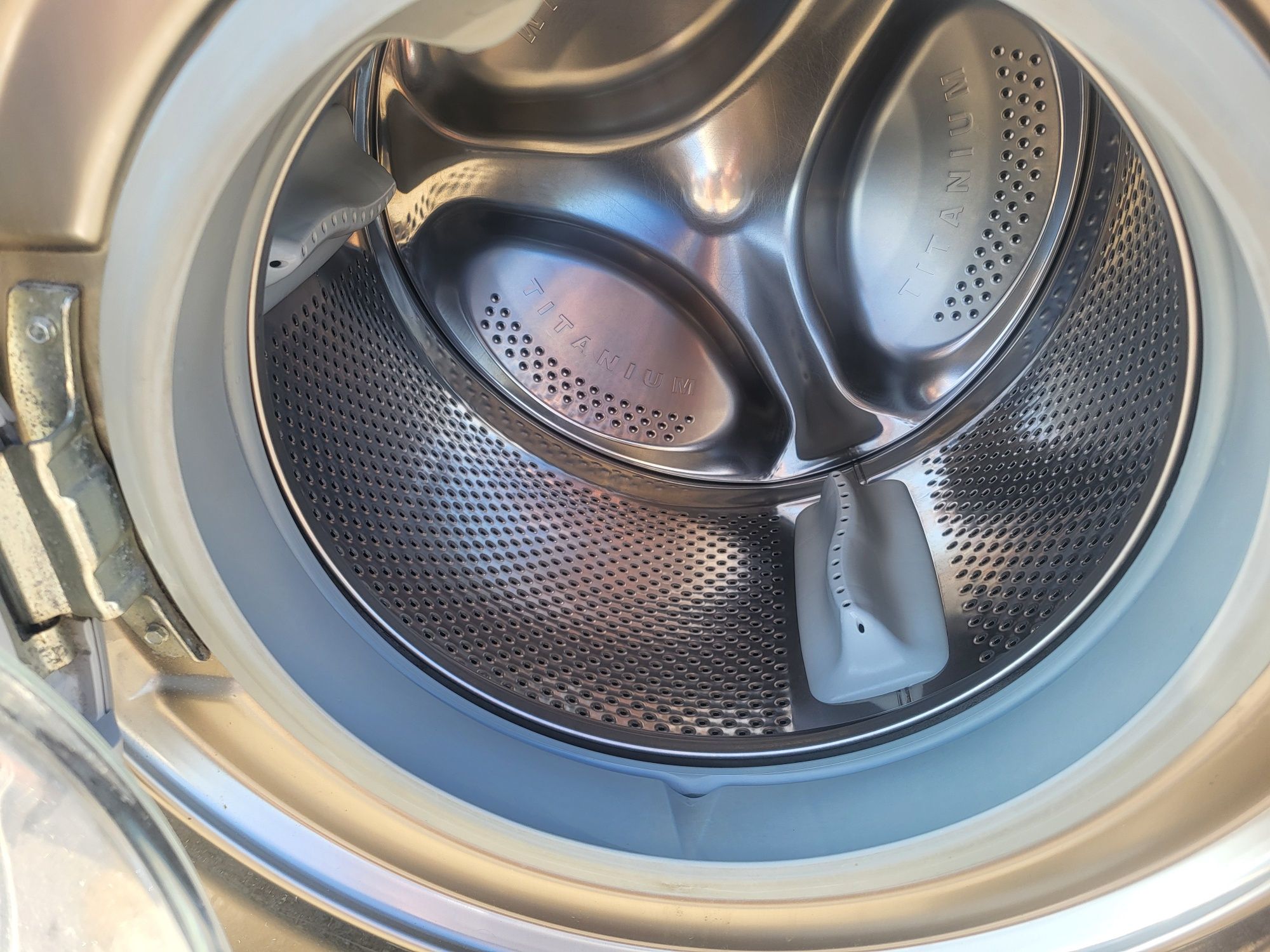 Máquina lavar roupa Ariston 9 kg SEMI-NOVA INOX com entrega e garantia