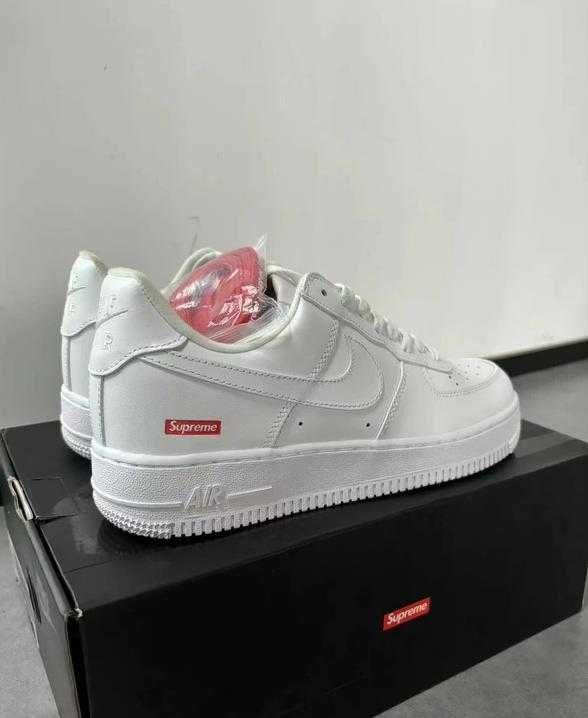 Nike Air Force 1 Low Supreme White 40