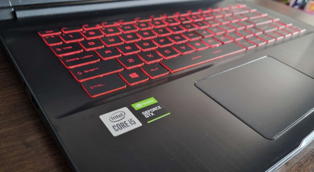 Sprzedam laptopa MSI GF63 THIN 11UC