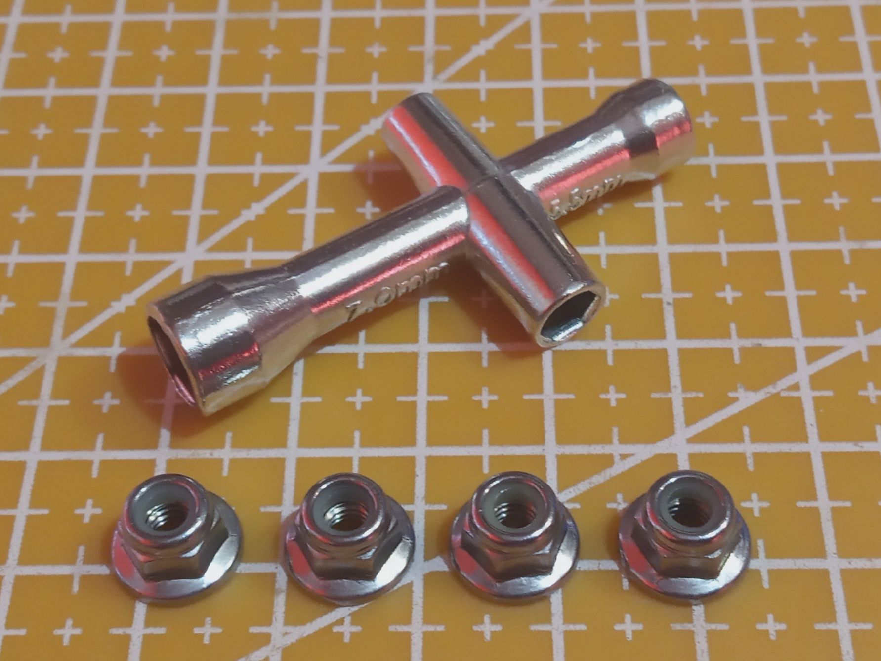 Klucz do kół modelu zdalnie sterowanego rc 7mm 5,5mm 5mm 4mm TRX SCX