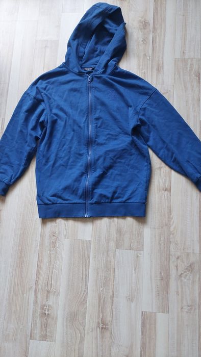 Bluza z kapturem rozmiar 152