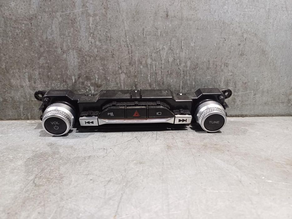 RÁDIO CONTROLE REMOTO FORD EXPLORER CTW