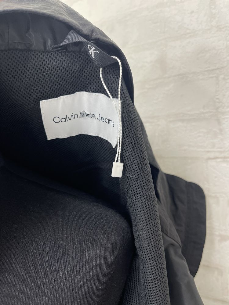 Куртка, ветровка Calvin Klein, S, M