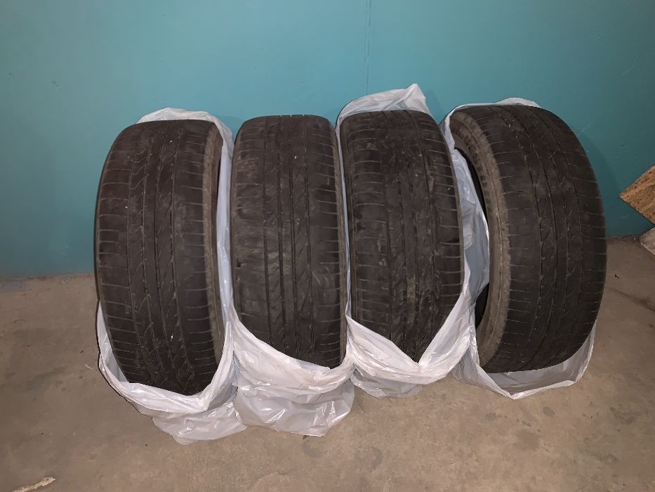 Шины 235/55R19 лето Bridgestone