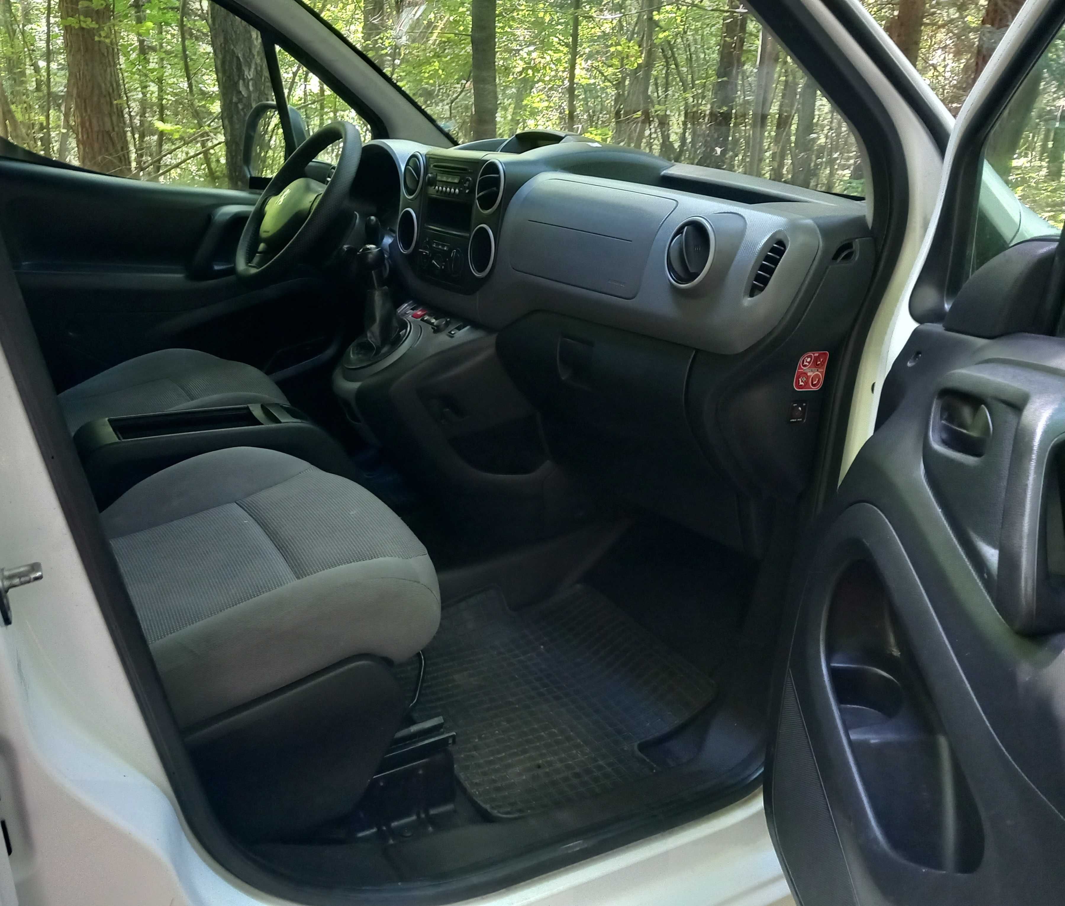 Berlingo_Partner_Long_1.6 HDi_Klima_Webasto_Grzane fotele_OKAZJA