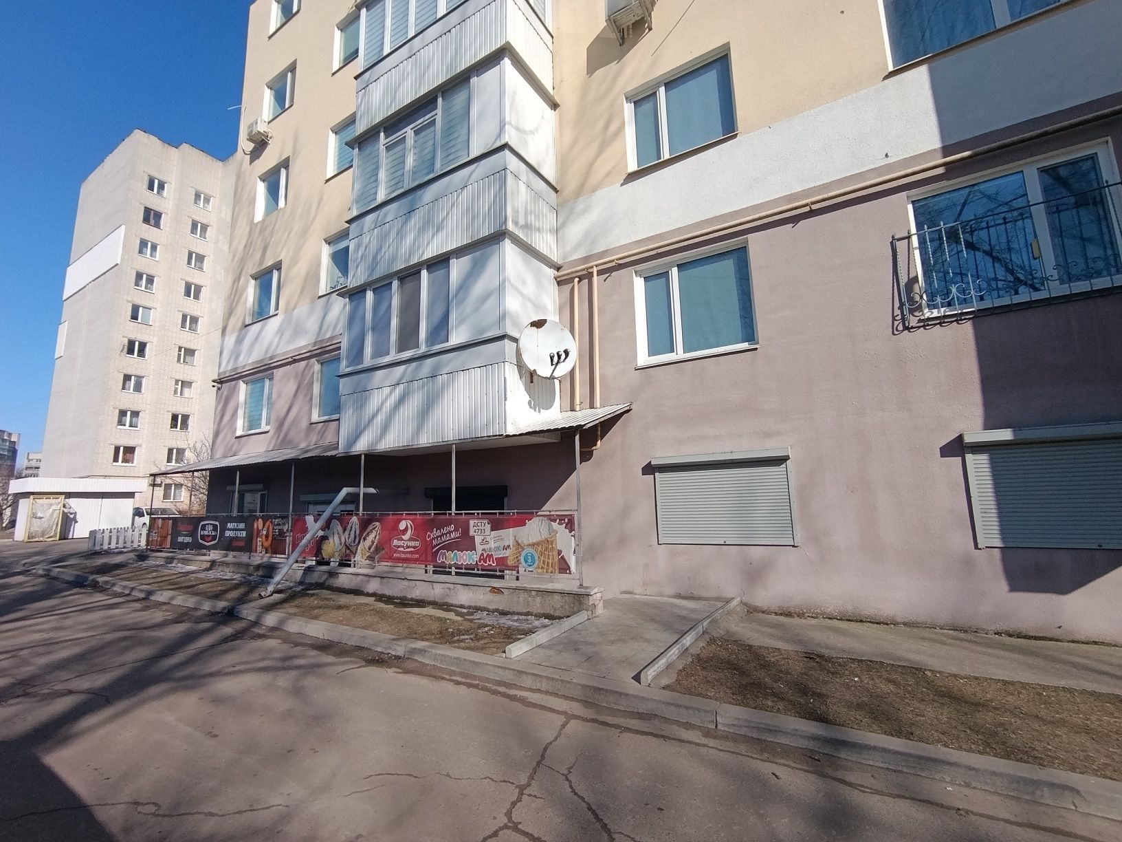 Продаж комерційного приміщення 170м цоколь, про.Миру 271в
