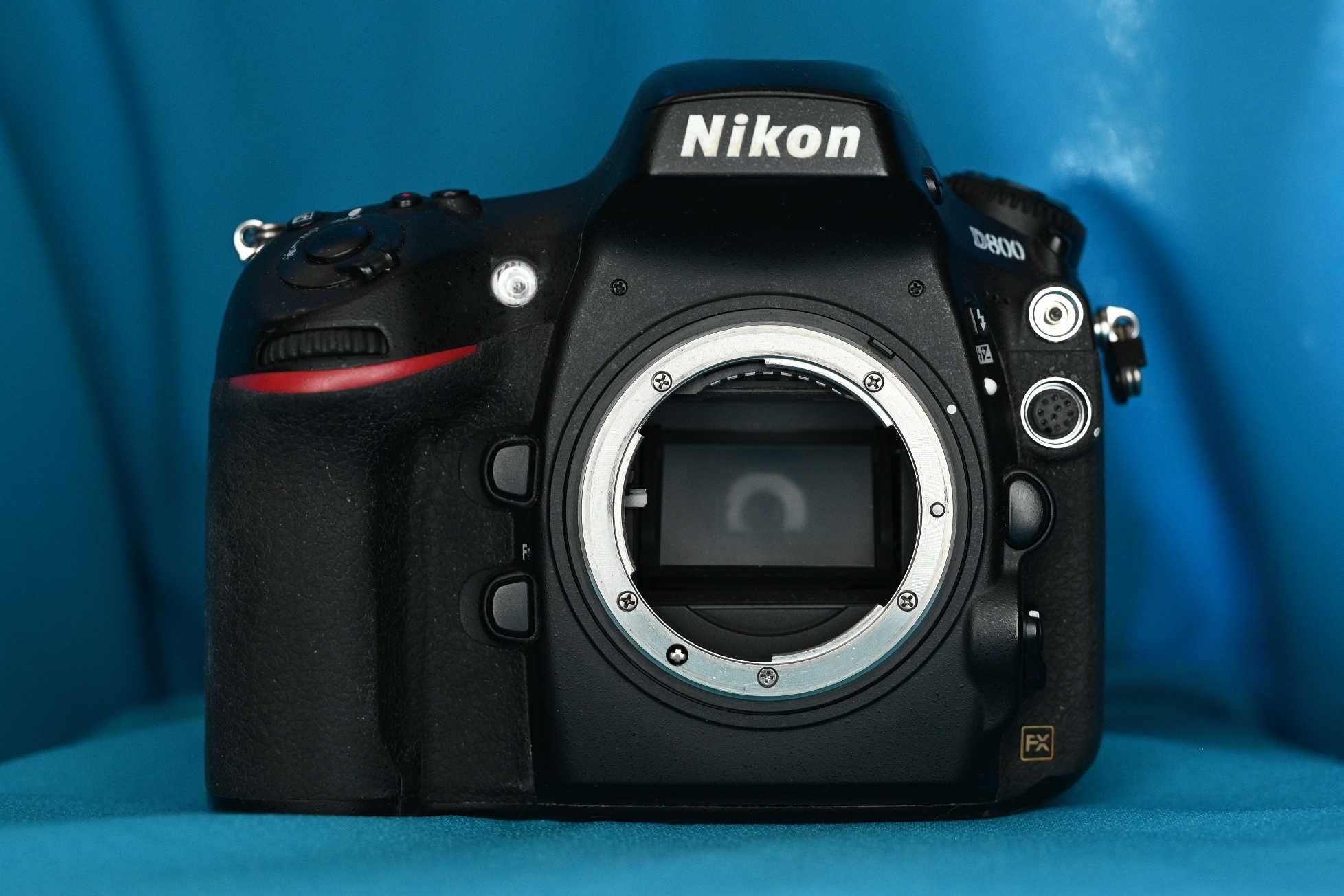 Aparat Nikon D800 grip  Meike MK-D800S 2 aku mały przebieg