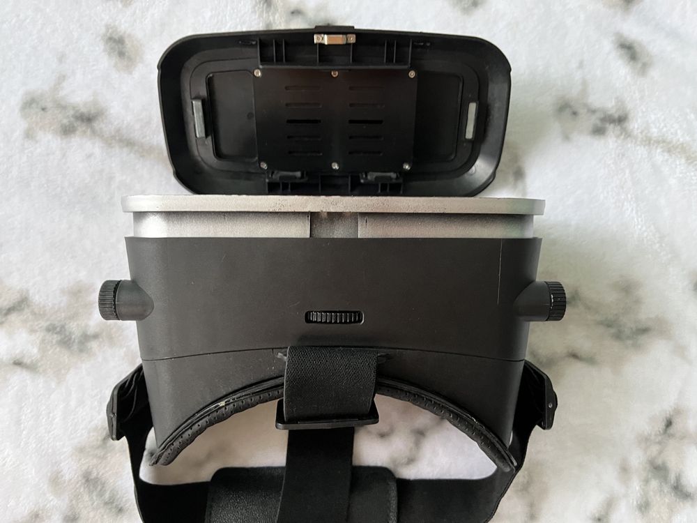 VR-окуляри/окуляри віртуальної реальності