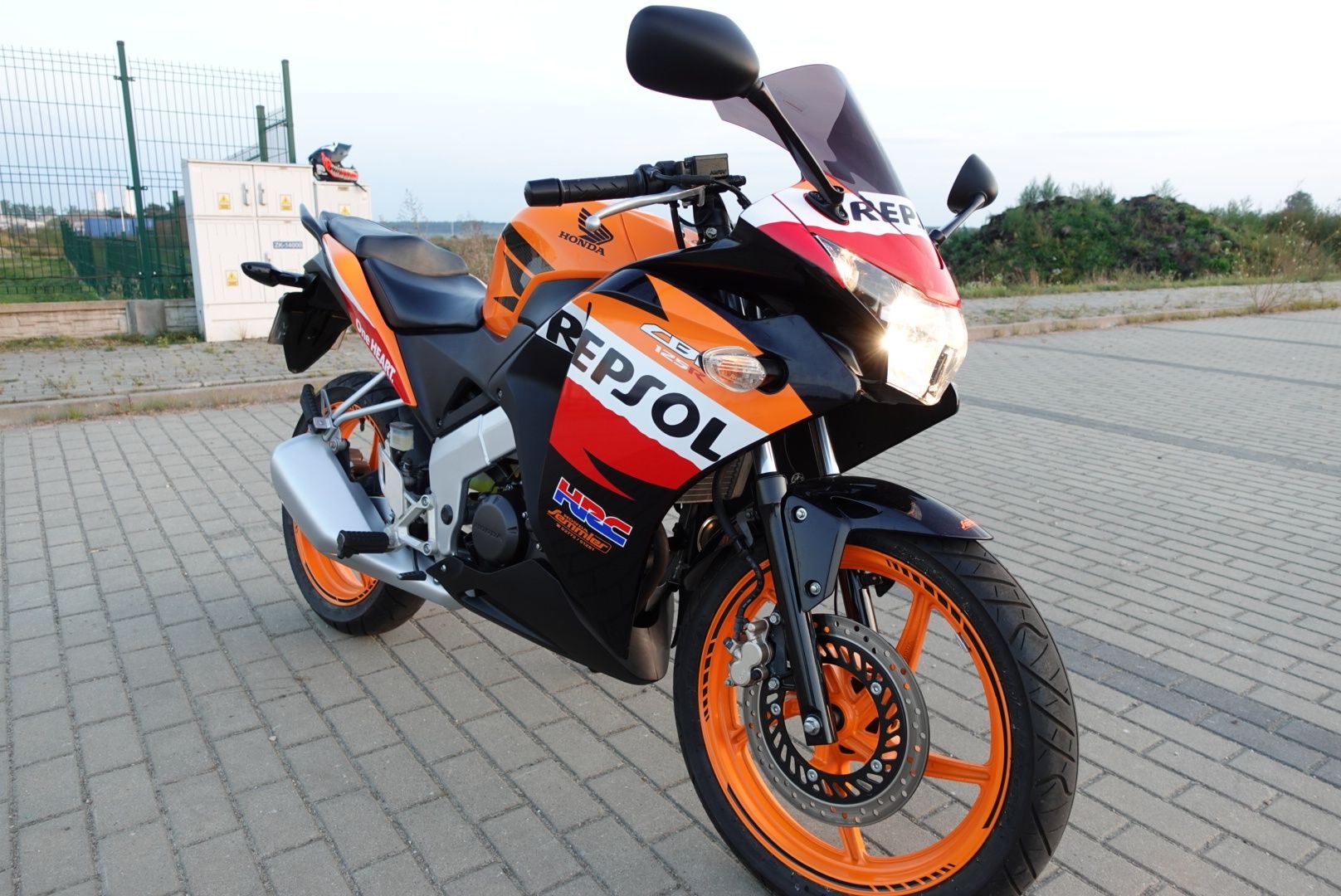 Honda cbr 125 jc50 wtrysk 2013r przebieg 6000km rs4 yzf r125 rc wt dt