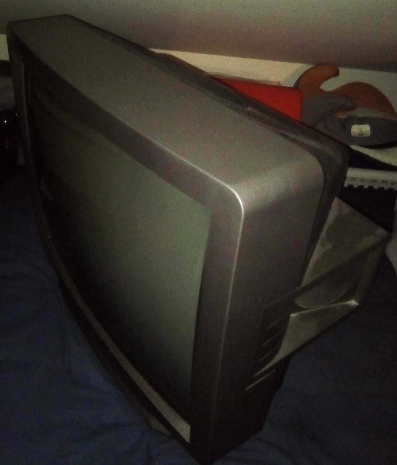 Televisão Nicam 63cm