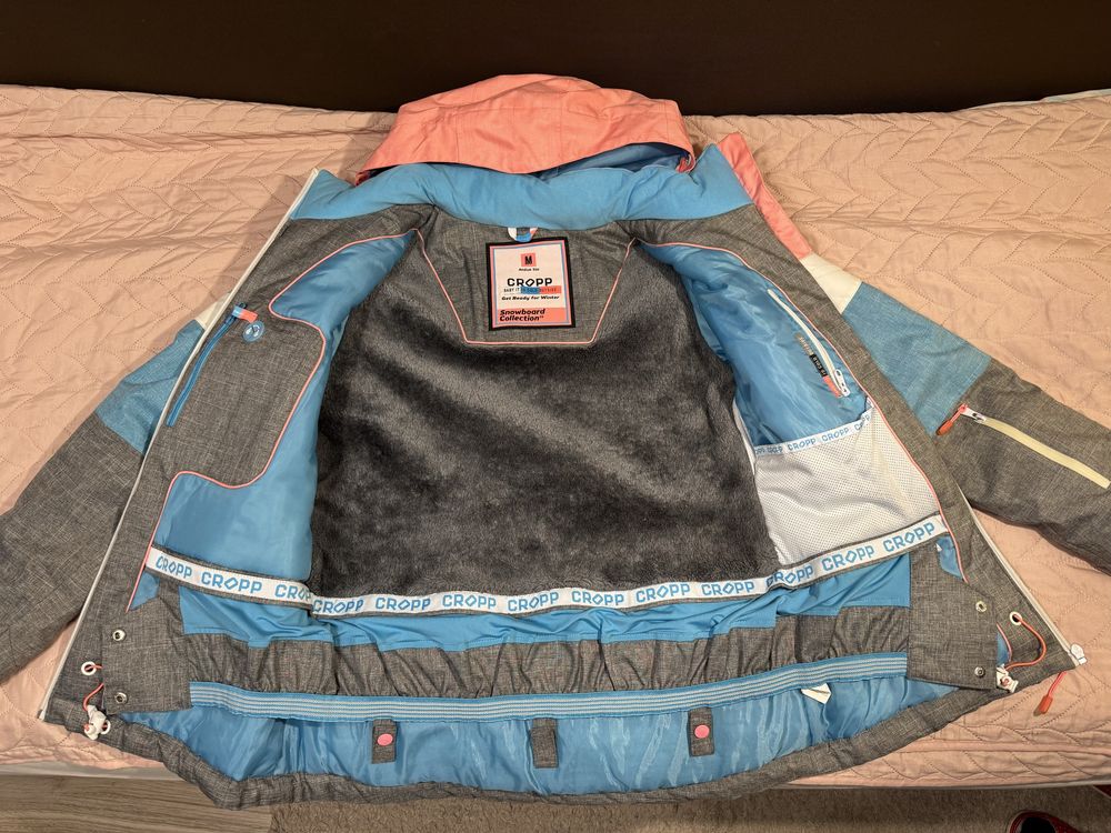 Kurtka zimowa na snowboard Cropp, z ocieplaczem, rozmiar M