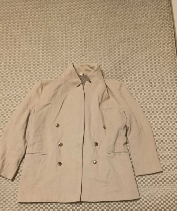 Długa zagraniczna marynarka