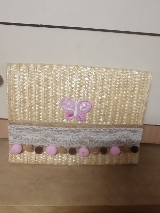 Cesto em palha com bolsa