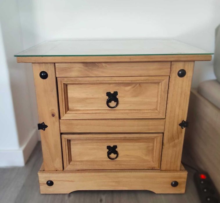 Mesa de cabeceira Corona Mexicano + Tampo de Vidro feito à medida NOVA