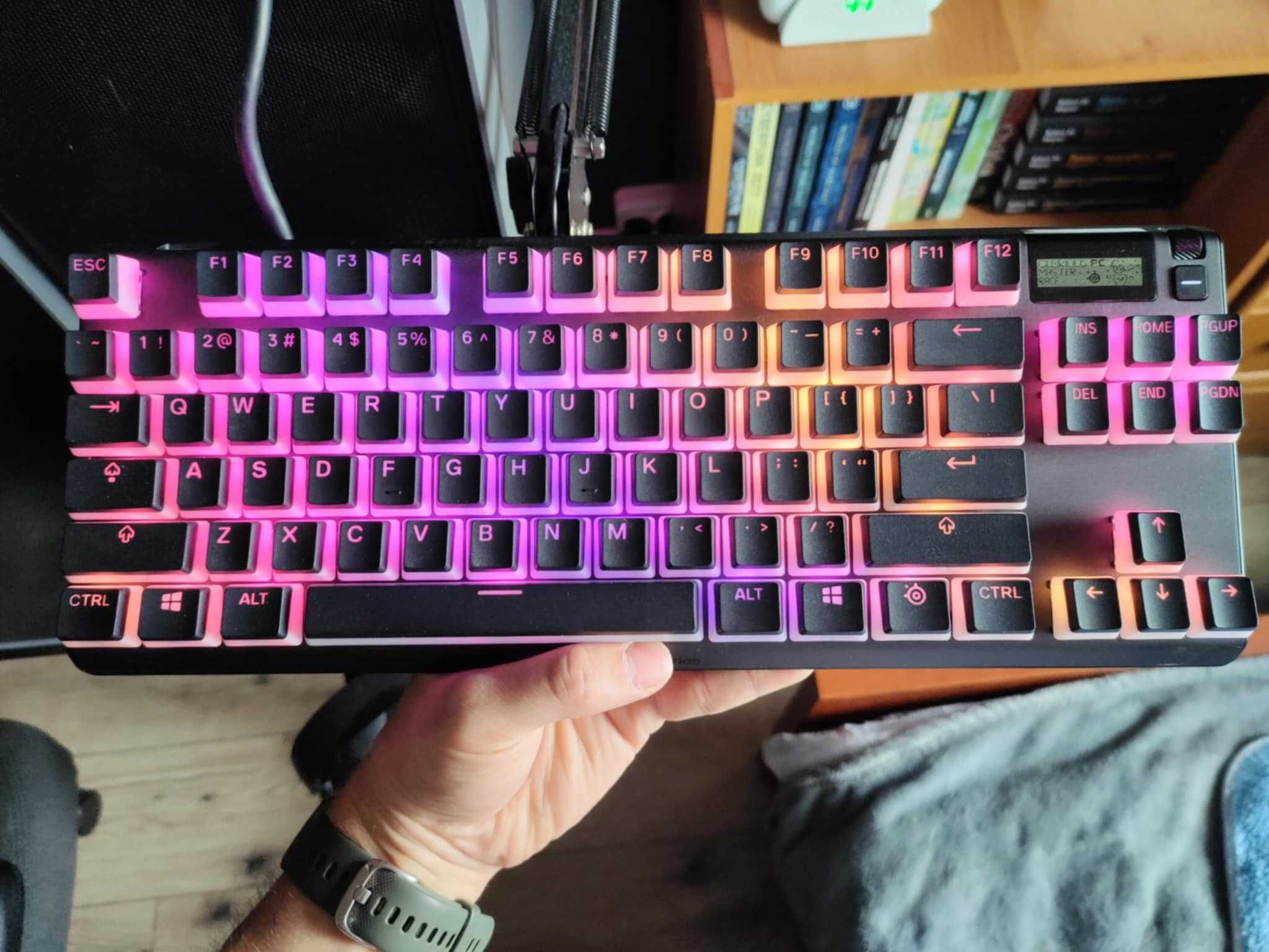 Steelseries Apex 7 TKL QX2 Brown switch + PrismCaps