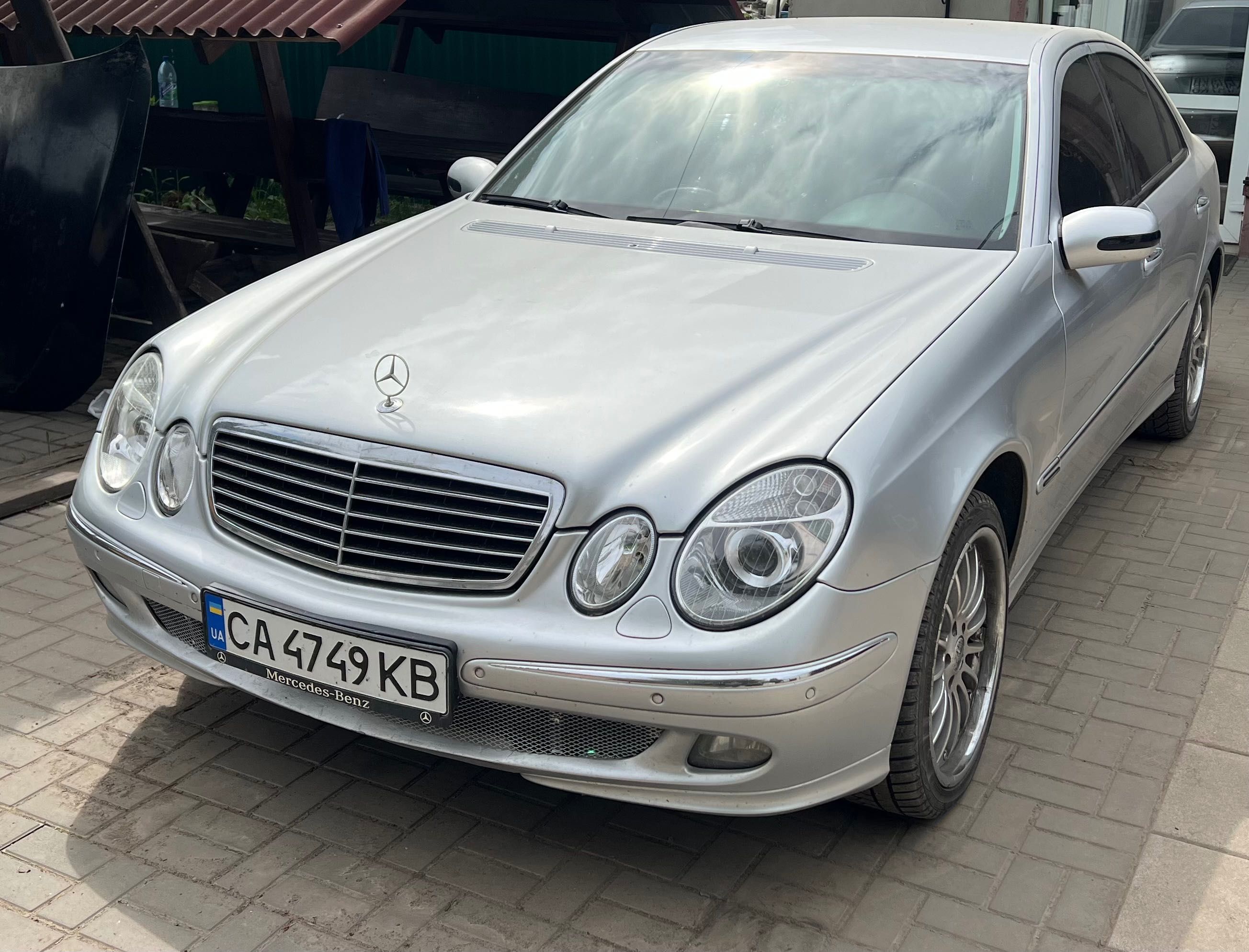 Mersedes-Benz E350 avtomat