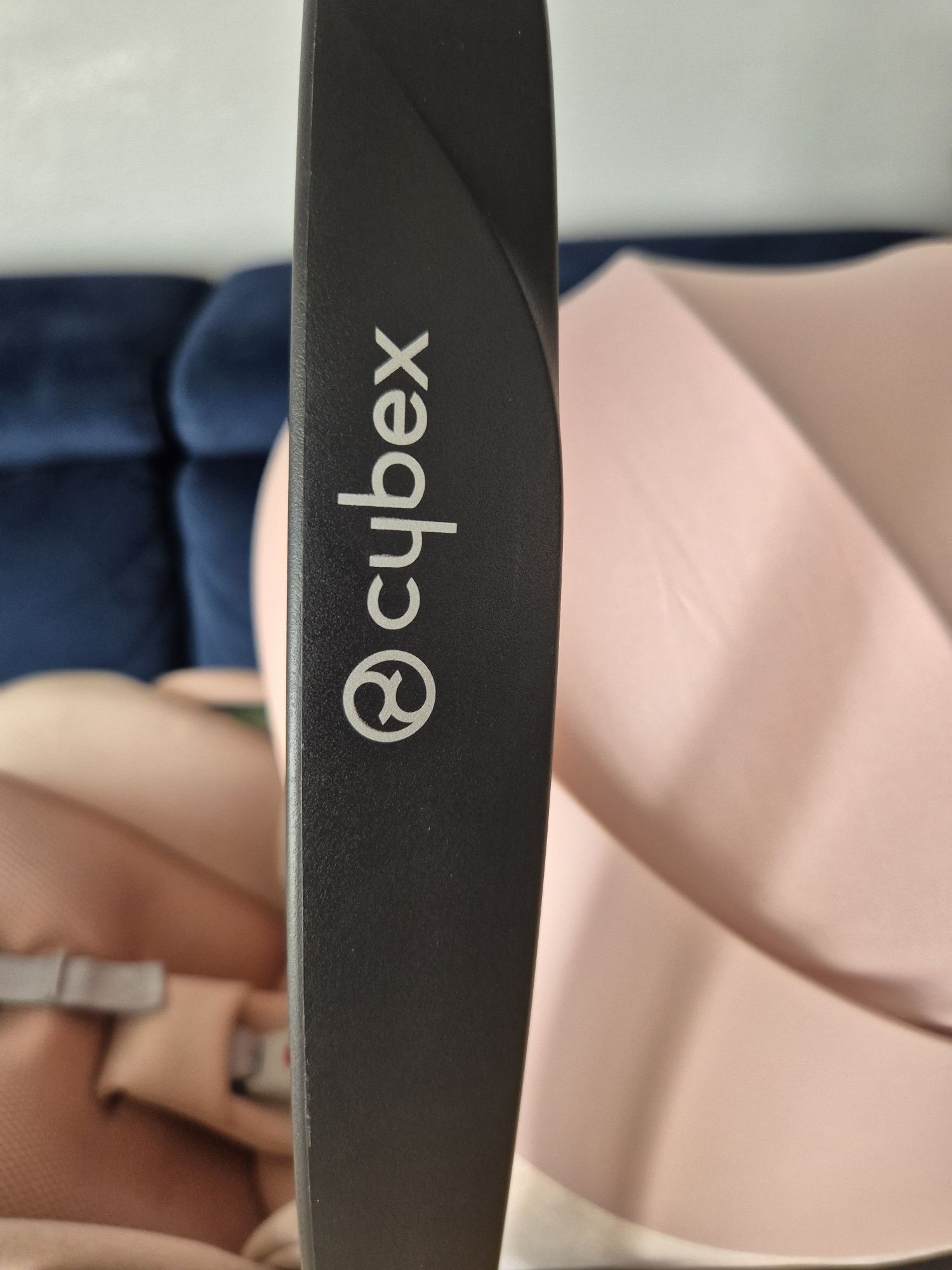 Fotelik samochodowy ,Stan idealny !Cybex cloud T i-size