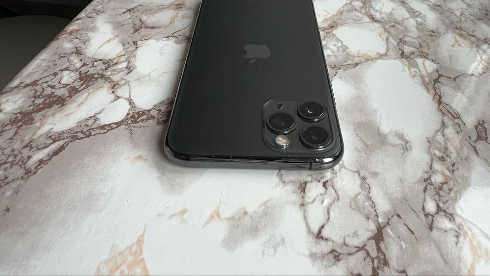 11 про на 256 гб,черный