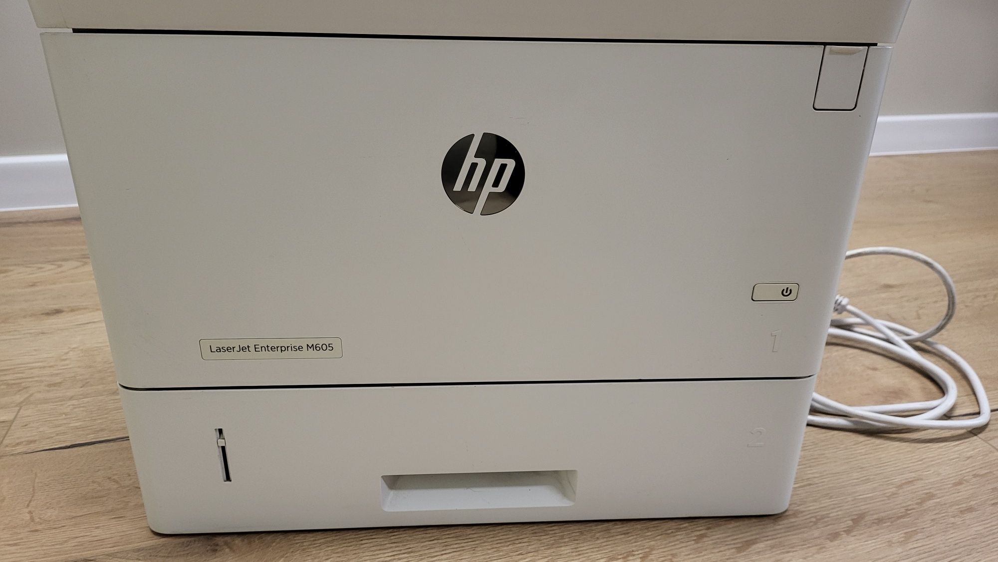 Лазерный принтер мфу  hp laser jet enterprise  m605