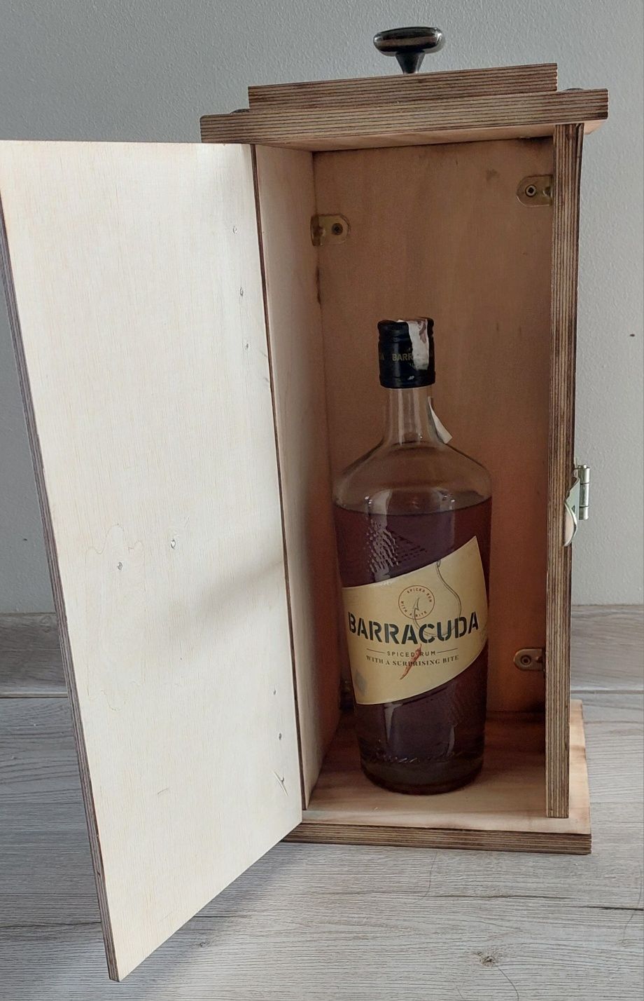 Pojemnik skrzynka drewniana sklejka na alkohol