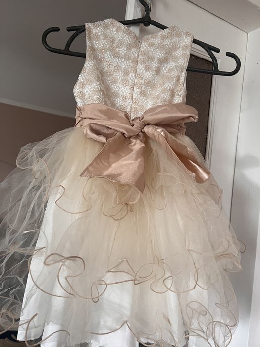 Сукня для принцеси