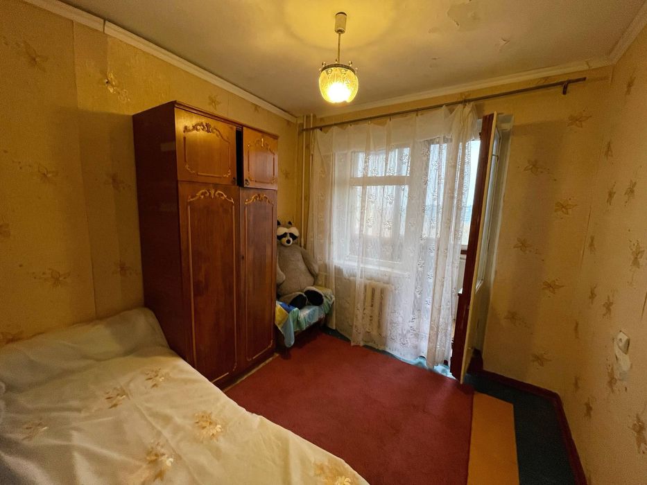 Продам ексклюзивну 3-кім. квартиру Кам’янське, лівий берег 2 мкр.