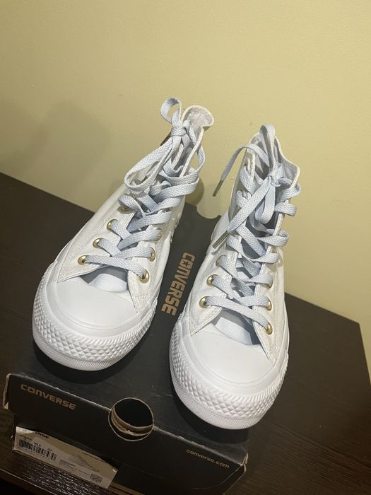 Продам кеди Convers