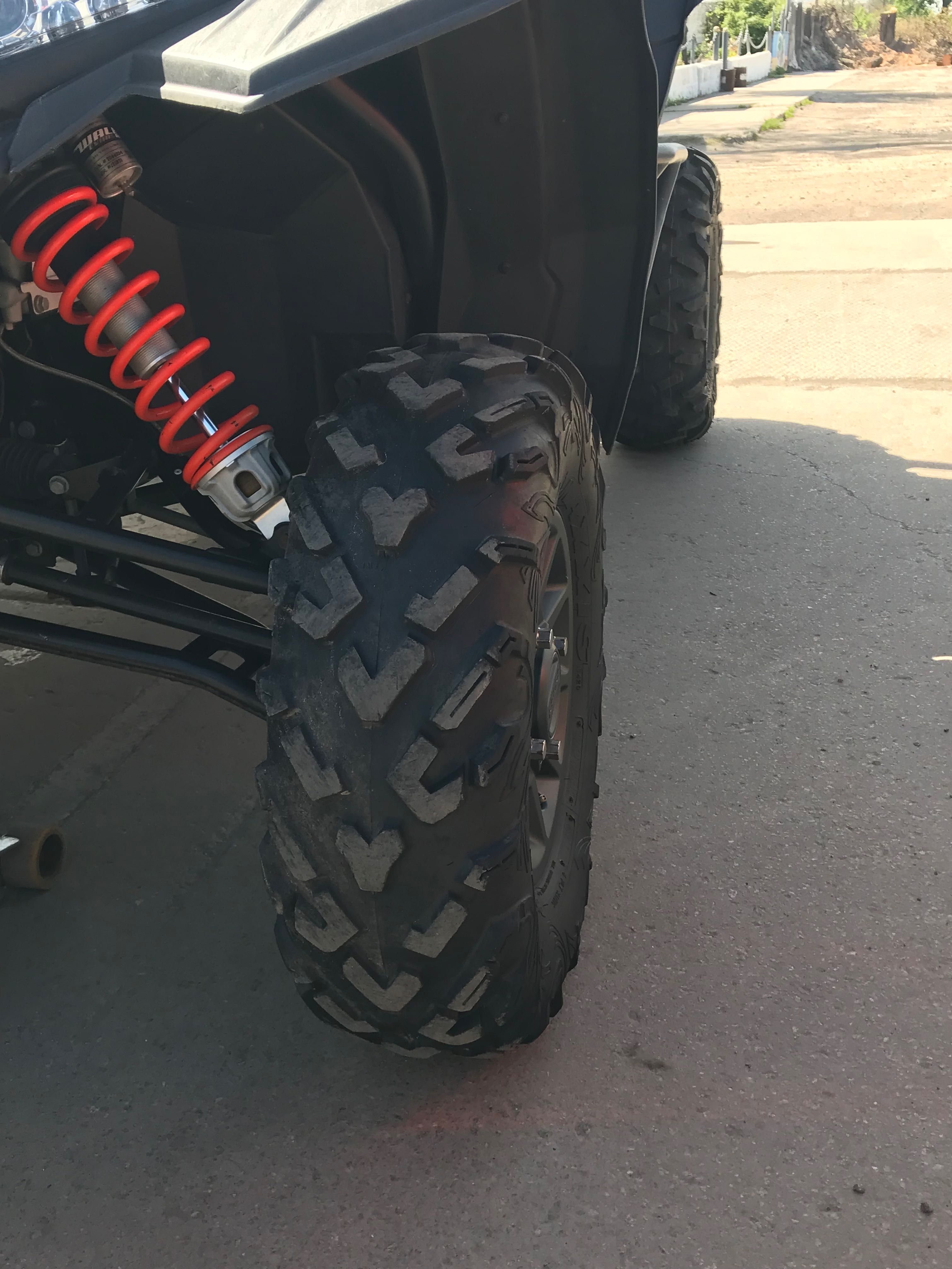 Продам резину MAXXIS BIGHORN 3.0