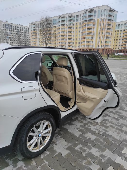 Автомобіль BMW X5