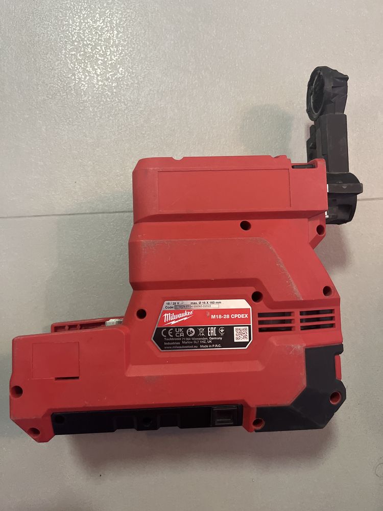 Milwaukee odsysacz M18-28CPDEX