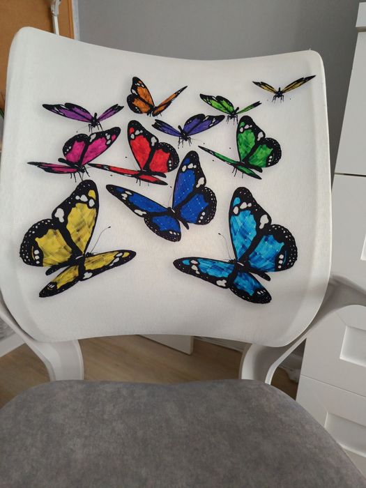 Fotel na kółkach do pokoju dziecięcego