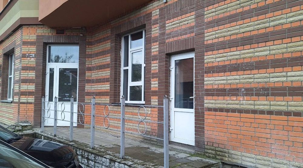 Продаж комерції  вСвятошинському районі ! Метро Академ містечко!