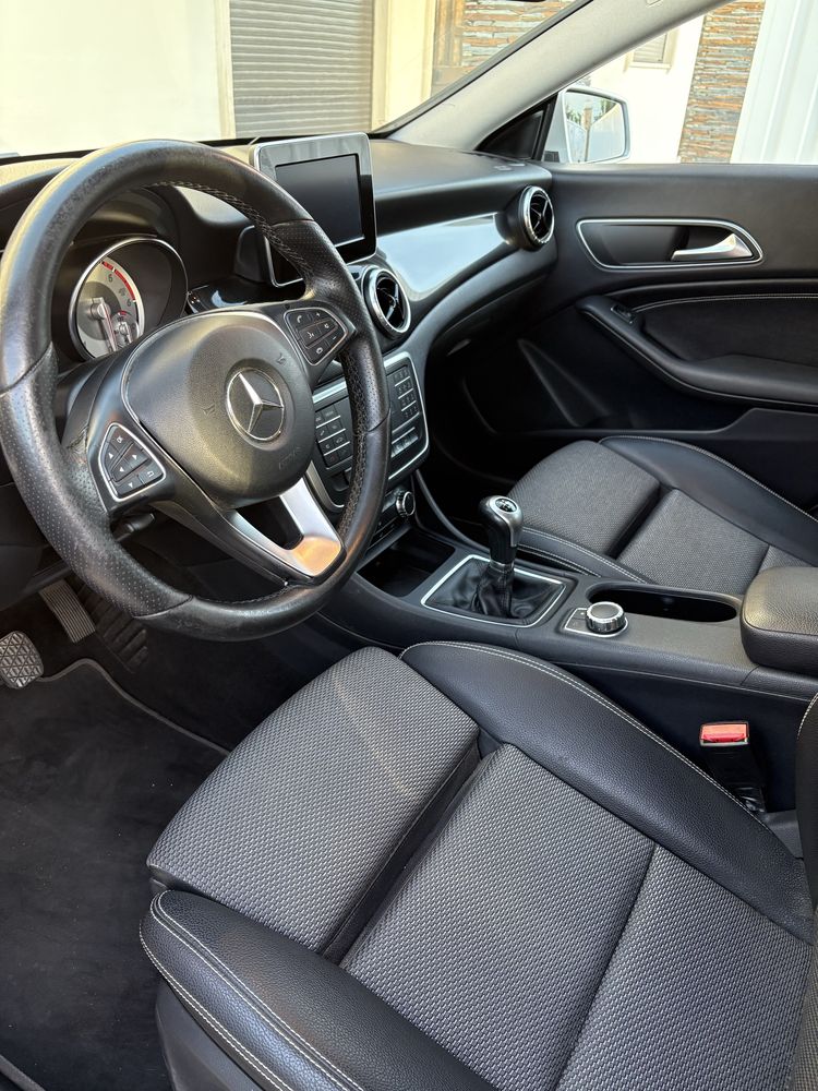 Mercedes CLA 180d shooting brake AMG