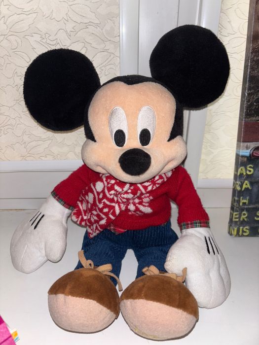 Мики Маус 2015 года мягкая игрушка