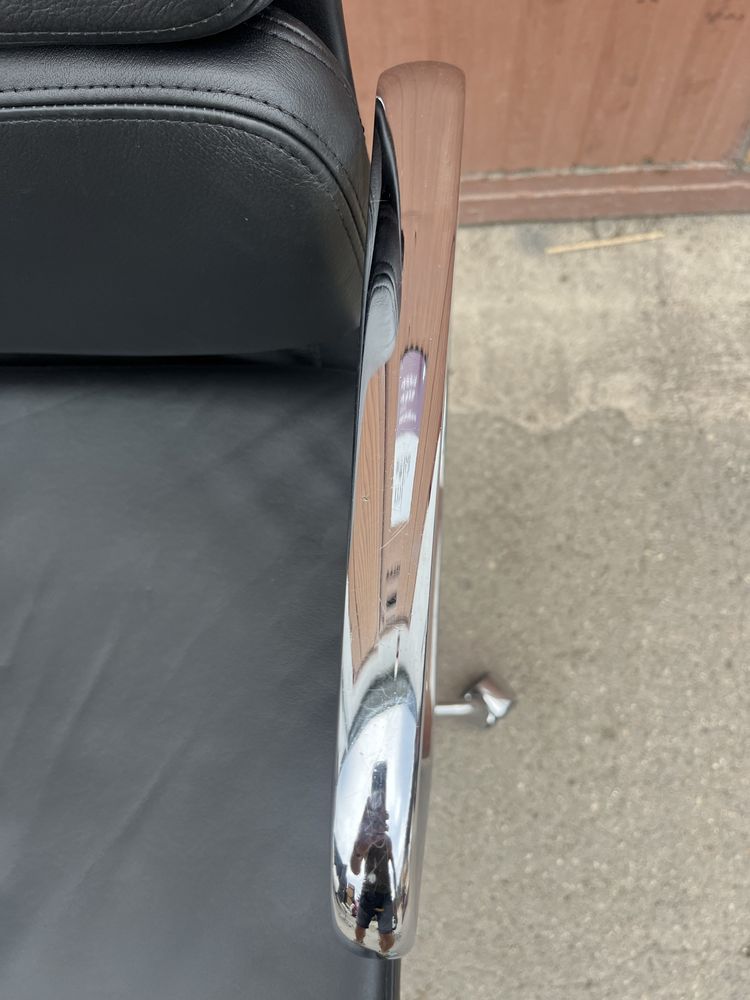Eames Vitra soft pad ea 217 krzesło w czarnej skórze