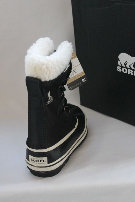 Sorel Winter Carnival амер. 6  євро 37 см-23,5