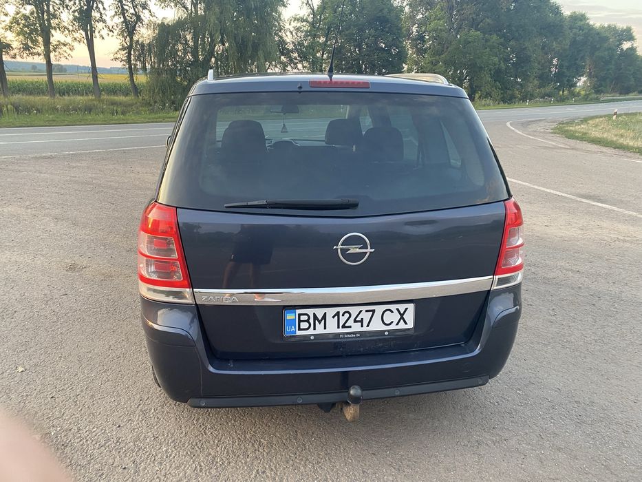 Opel Zafira b 2.2 бензин