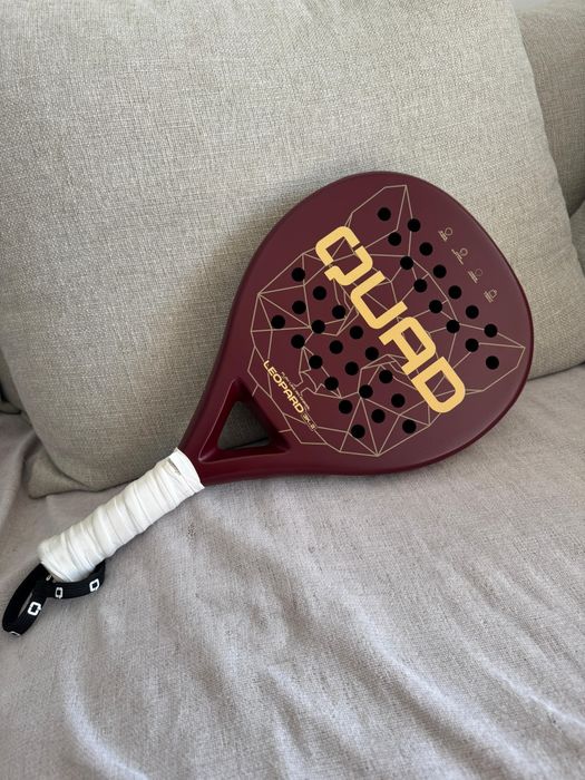Despachar raquete pala padel quad leopard usada 2 vezes
