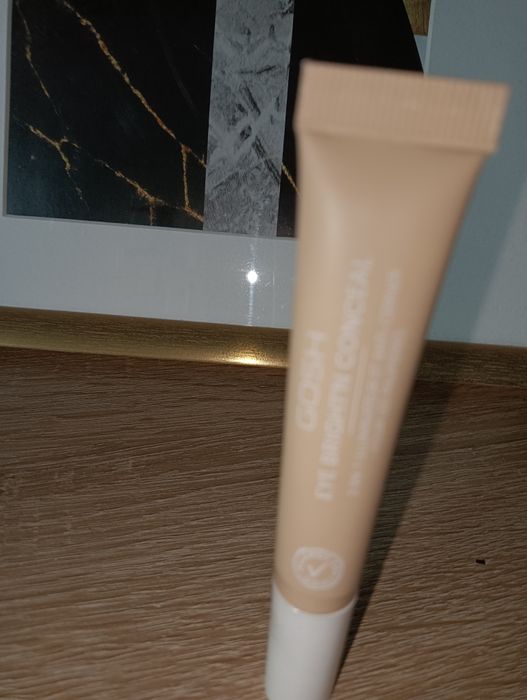 GOSH - Eye Bright'N Conceal - Rozświetlajacy korektor pod oczy - 12 ml