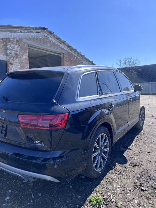 Audi q74m audi ку7 крило ауді q8 shs dsbd sku ауді