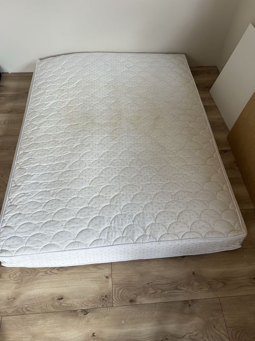 materac sprężynowy 140x200