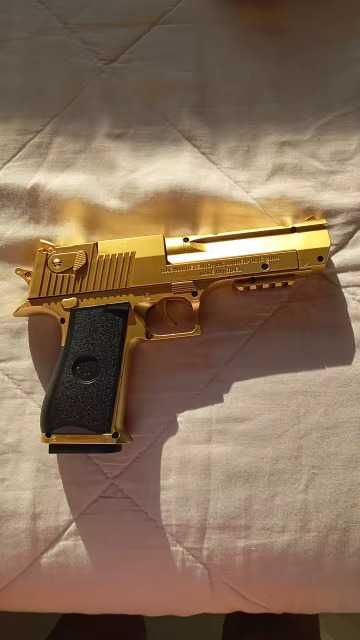 Дитячий іграшковий пістолет Desert Eagle та Glock 18