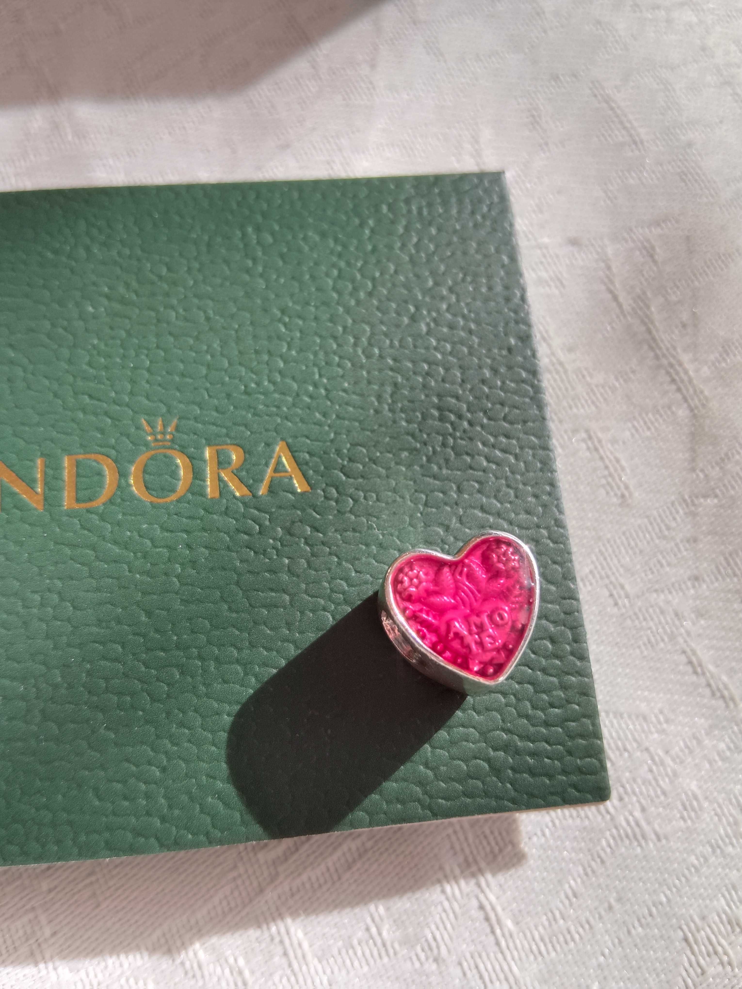 Sprzedam śliczną bransoletkę Pandora