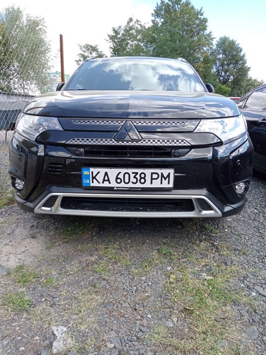 Продам Mitsubishi outlander 2019