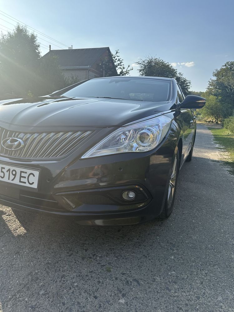 Hyundai Granderur