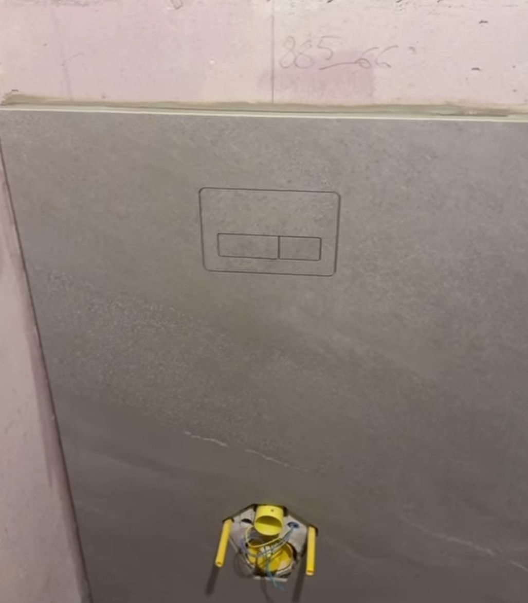 Ukryty przycisk spłukujący do WC Tece Geberit Grohe
