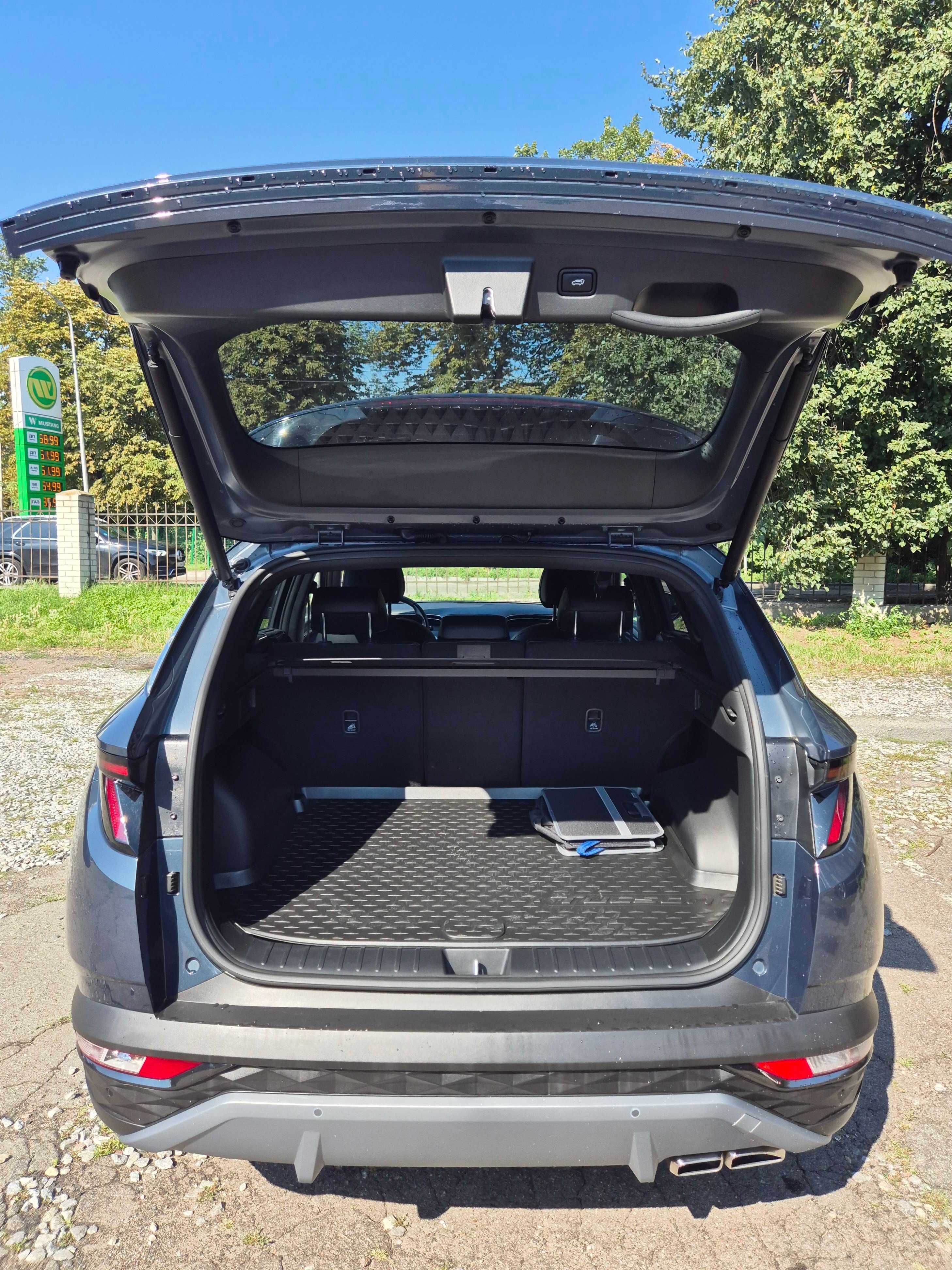 Hyundai Tucson 2023 Гібрид, 1.6 л