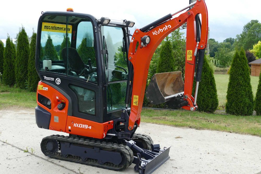 minikoparka kubota kx019-4 cztery łyżki